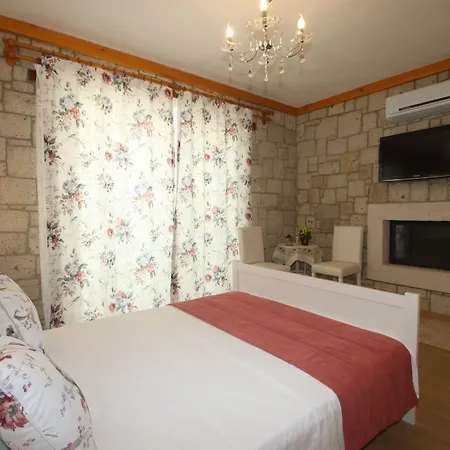 Kemerlihan Deluxe Hotel