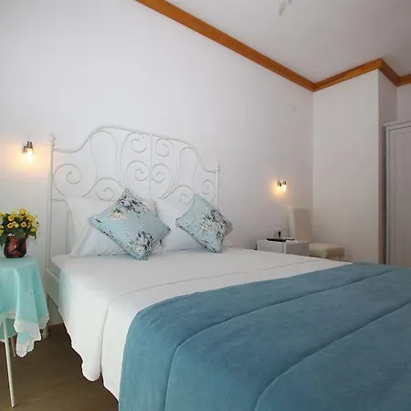 Kemerlihan Deluxe Otel 2*