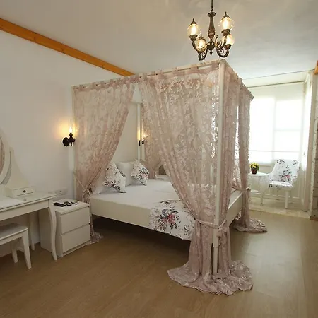 Kemerlihan Deluxe Alaçatı