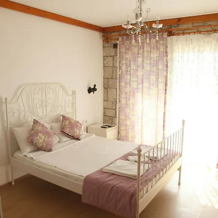 Otel Kemerlihan Deluxe