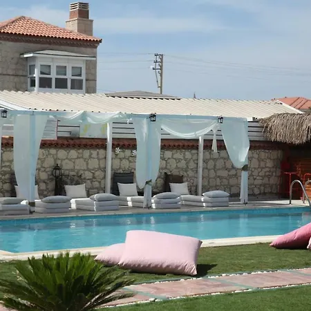 Kemerlihan Deluxe Alaçatı