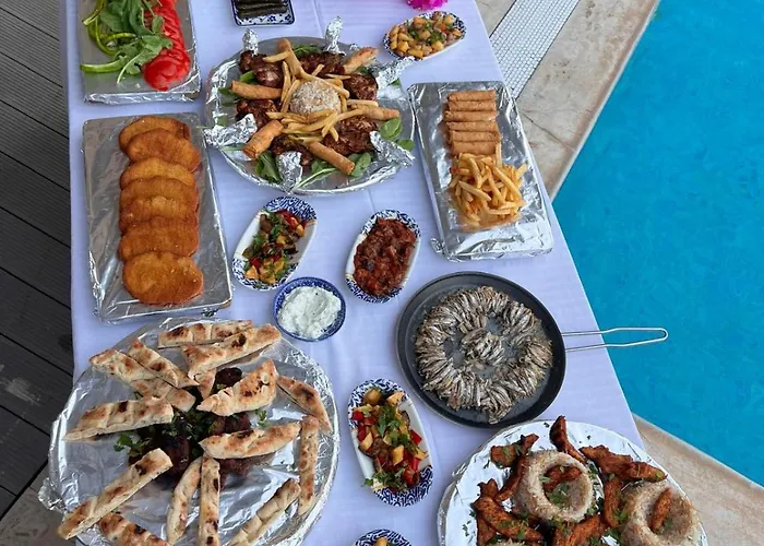 Kemerlihan Deluxe Hotel 2*