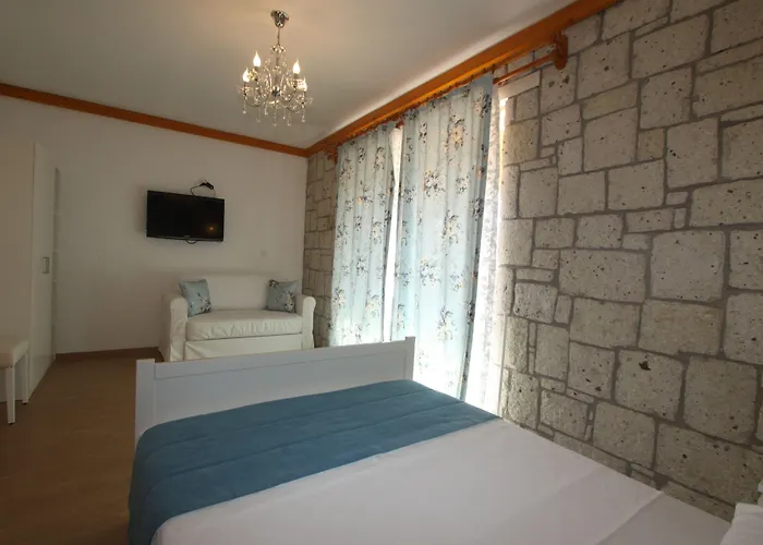 Kemerlihan Deluxe Hotel