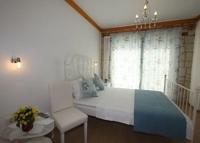 Kemerlihan Deluxe Hotel