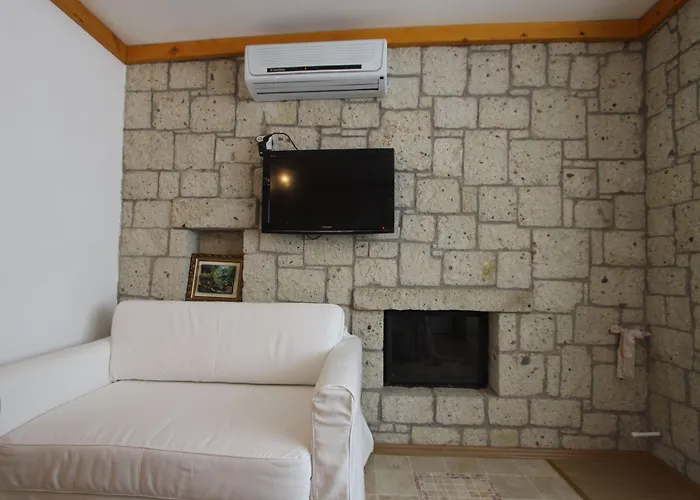 Kemerlihan Deluxe 2*