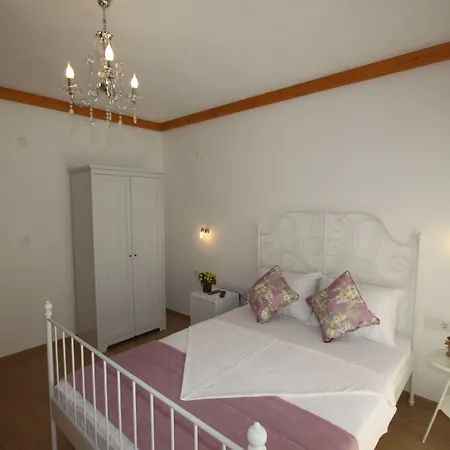 Kemerlihan Deluxe 2* 알라카티