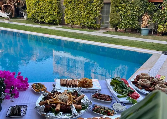 Hotel Kemerlihan Deluxe 2*